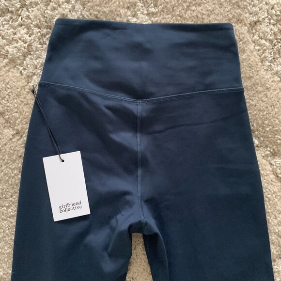 Girlfriend Collective Compressive Flare Leggings-MOSS Size Small (NWT) - Picture 11 of 11